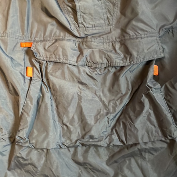 Men’s rain coat zip up. Perfect for running! - Picture 4 of 4